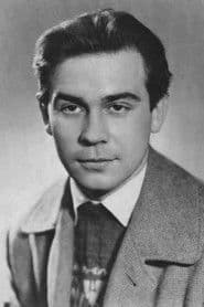 Lev Borisov as Обольников