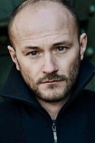 Moritz Grove as Merten