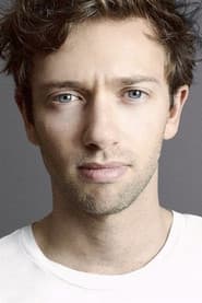 Xavier Lacaille as Étienne