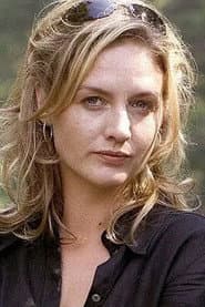 Johanna Sällström as Linda Wallander