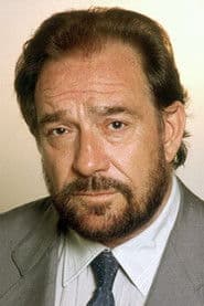 Ugo Tognazzi as Achille Pestani