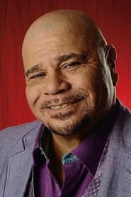 Kenny Robinson as Robbie MacKinnon