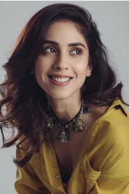 Pooja Bhamrah as Female Host of India Ki Awaaz