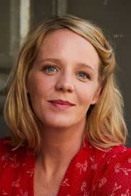Katrin Wichmann as Sarah