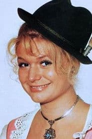 Dorothea Rau as Resi