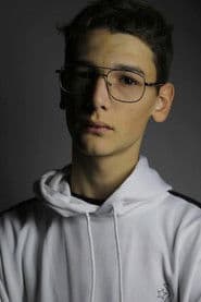 Angelo Mutti Spinetta as Tomás