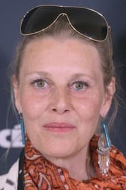 Florence Thomassin as Hélène