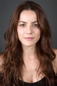 Juliette Pardau as Julissa