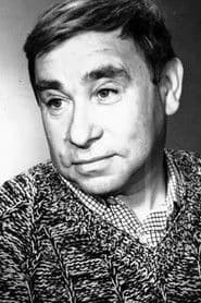 Mikhail Svetin as начальник вокзала господин Испас