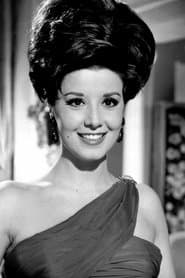 Concha Velasco as Julita