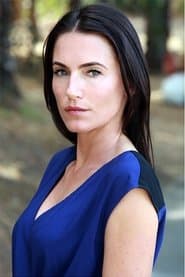 Kinga Philipps as Amber