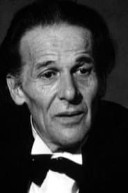 François Simon as 'La Poupée', accordionist