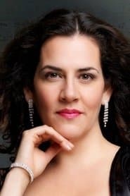 Pamela Flores as Sara / Stella Díaz Varín