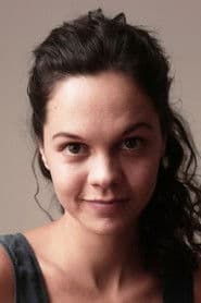 Délia Espinat-Dief as Lola