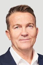 Bradley Walsh as Dave Dodds