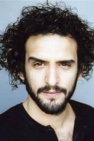 Arthur Igual as Paul