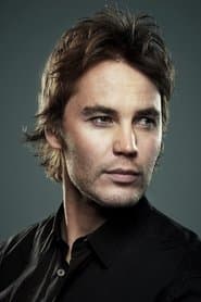 Taylor Kitsch as Lieutenant Alex Hopper