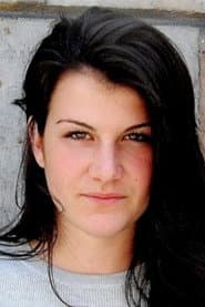 Fanny Ketter as Andrea