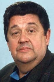 Max Grießer as Obermeier