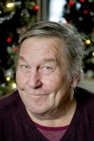 Pierre Lindstedt as Arvid