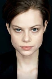 Emma Bading as Hannah