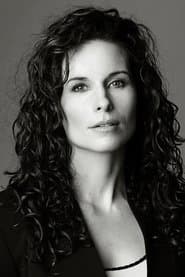 Holly Dignard as Agent Frankie Miller