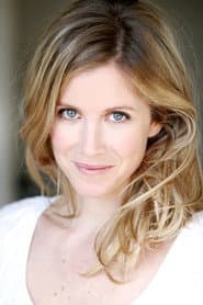 Audrey Looten as Valérie