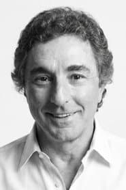 Roberto Orosco as Ricardo