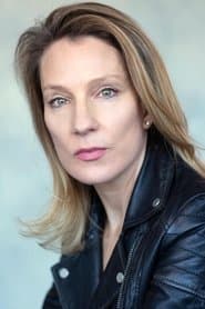 Anna Ruben as Carey Gibson