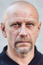 Yevgeni Sitokhin as Jurij