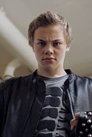 Jostein Brox as Tom Erik