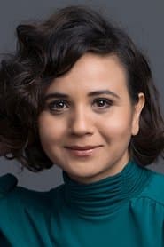 Elif Ürse as Gülendam