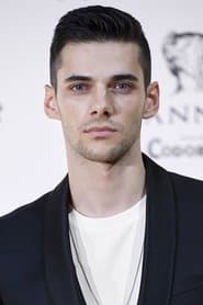 Álvaro Rico as Mauro