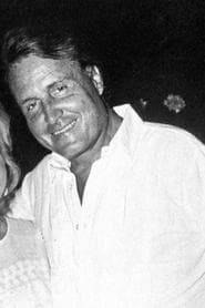 Felipe de Alba as Grandfather