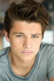 Nathan Varnson as Eric