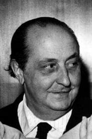 Guido Alberti as Priest