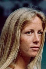 Maggie Wellman as Cynthia