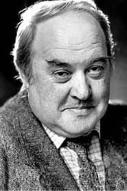 Mikhail Danilov as Mr. Green