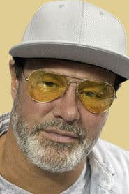 Dave Sheridan as Rick Shively