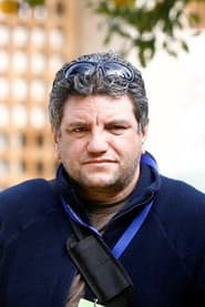 Daniel Valenzuela as El Turu