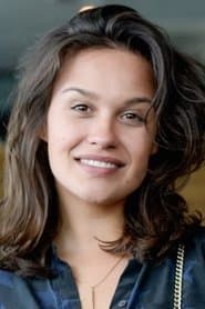 Holly Mae Brood as Tara Lee