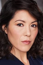 Carie Kawa as Leslie