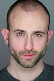 Stephen Medvidick as Leo