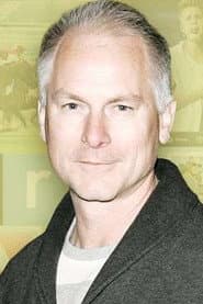 Kenny Mayne as Kenny Mayne (voice)