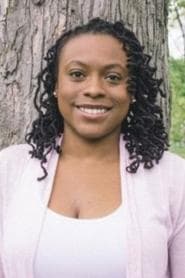 Dorla Bell as Sasha (voice)