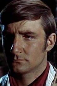 Bruno Carotenuto as Giulio