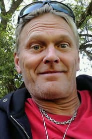 Tomas Fryk as Gunnar Jönsson