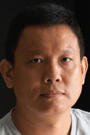 Sakda Kaewbuadee as Tong