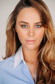 Ina-Alice Kopp as Azarias