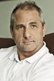 Ney Piacentini as Nogueira